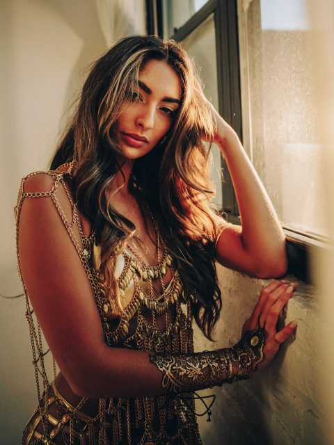 Backstage Presage Fashion Show powered by $FA$HION 

@sultryaffair.style X @costumecloset.nyc / @sammie.the.moon celebrate avant-garde visions. Captured by @turguroch at @atmosfera.nyc ✨ 

Models @francesca_gv @vincentturrie @liz.mastrogiannis @lizdamenacee @larakyrr 

Makeup artist @pizzanobeautyco 

Production: 
@presage_nyc
@maximegeorgesnyc
@anthonypellen 

Coordination
@erumuse 

Host
@brandoncolebailey1 

Sponsors @avax_avalanche - @4ccg_ny - @loyaltywines @ommmpresents - @roveworldapp - @fashioncryptoss - The Arena - Integrity DAO - Premier Access - Rove - Lambo - Enjoy Juicy - 11Pier

#presagefashionshow #nyfw25 #bts #runway #runwaymodel #$fashion